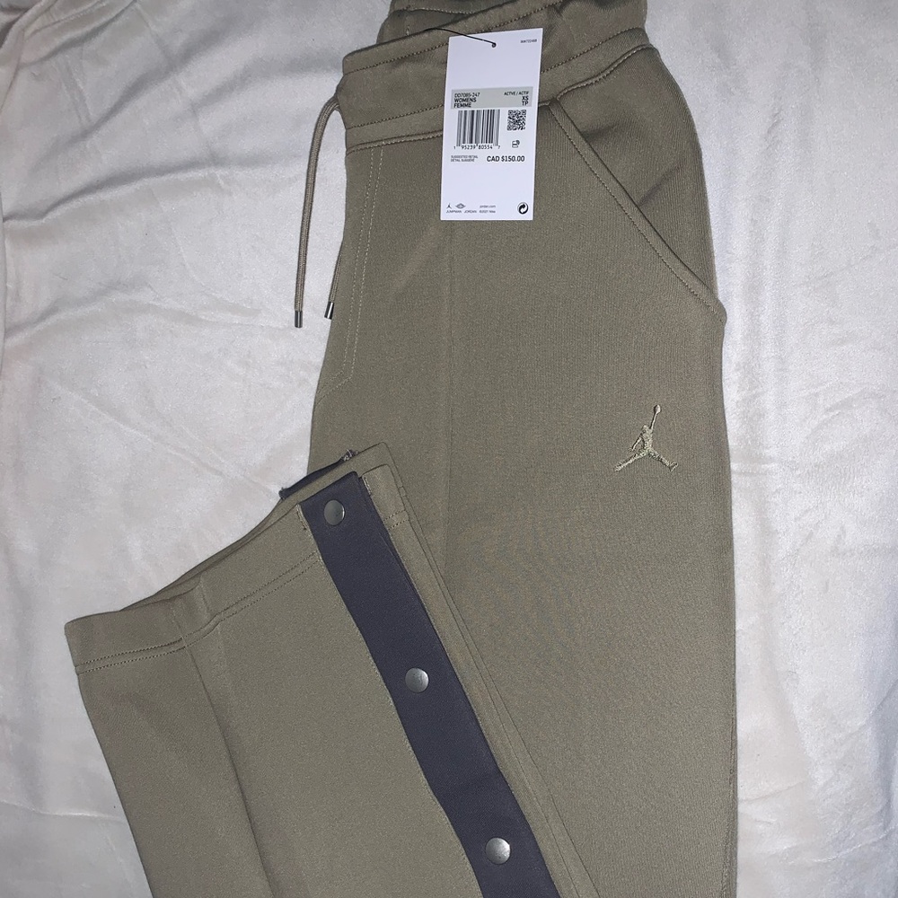 Women’s Jordan sweat pants